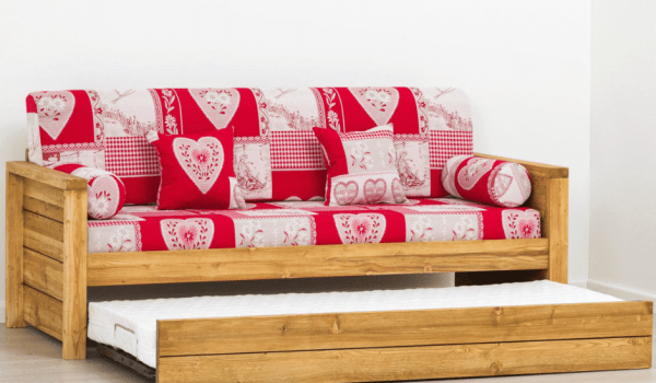 divano letto in legno