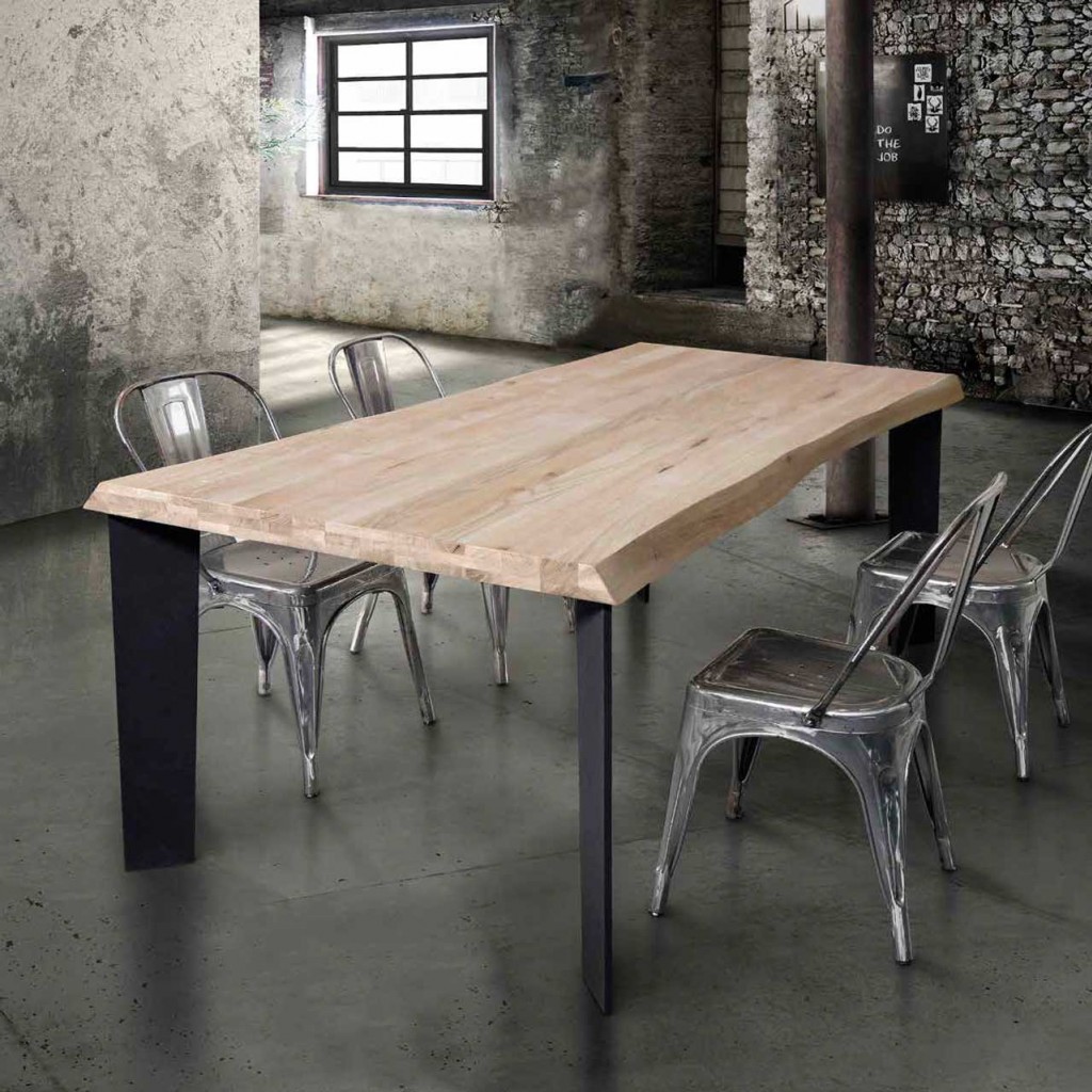 Manutenzione e pulizia dei mobili rustici in legno